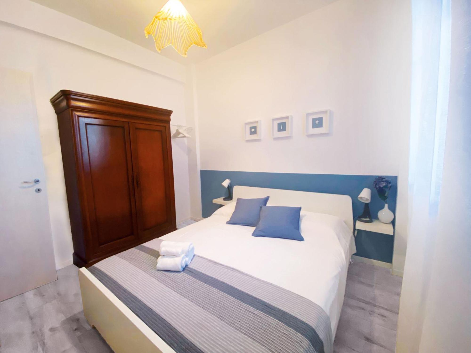 Beautiful Renovated Apartment ,Next To The Beach ! Air-C, Free Parking! Nice Exterior foto