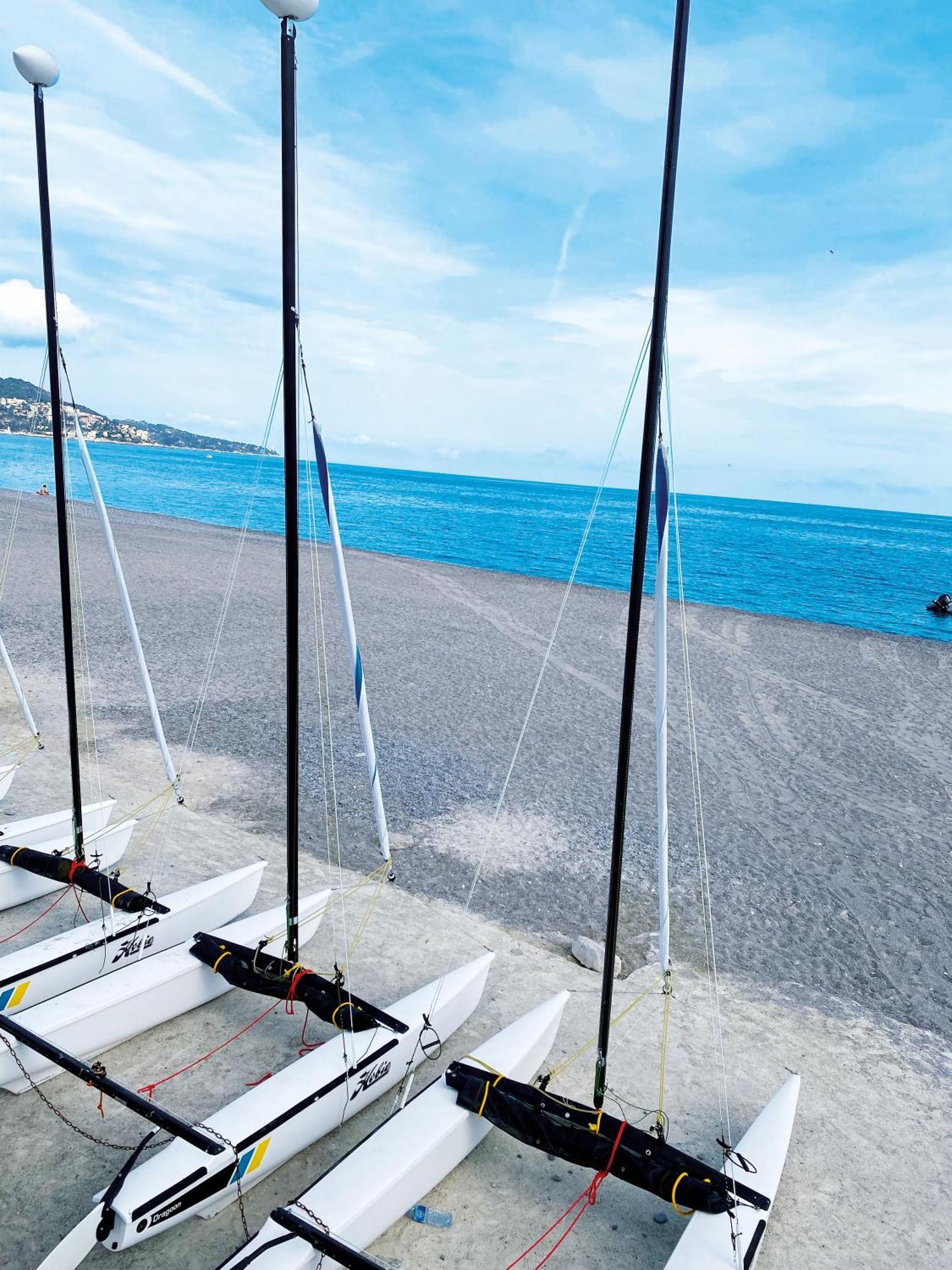 Beautiful Renovated Apartment ,Next To The Beach ! Air-C, Free Parking! Nice Exterior foto